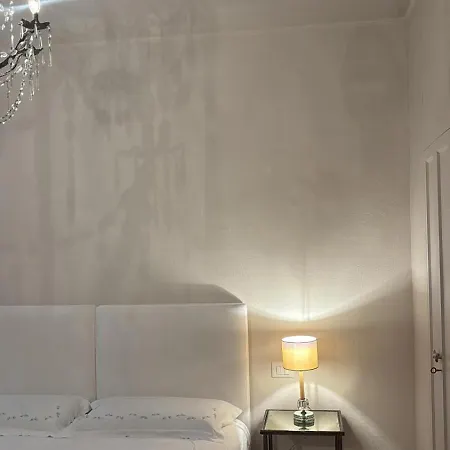 Luxury In Center 펜션 몰트라지오